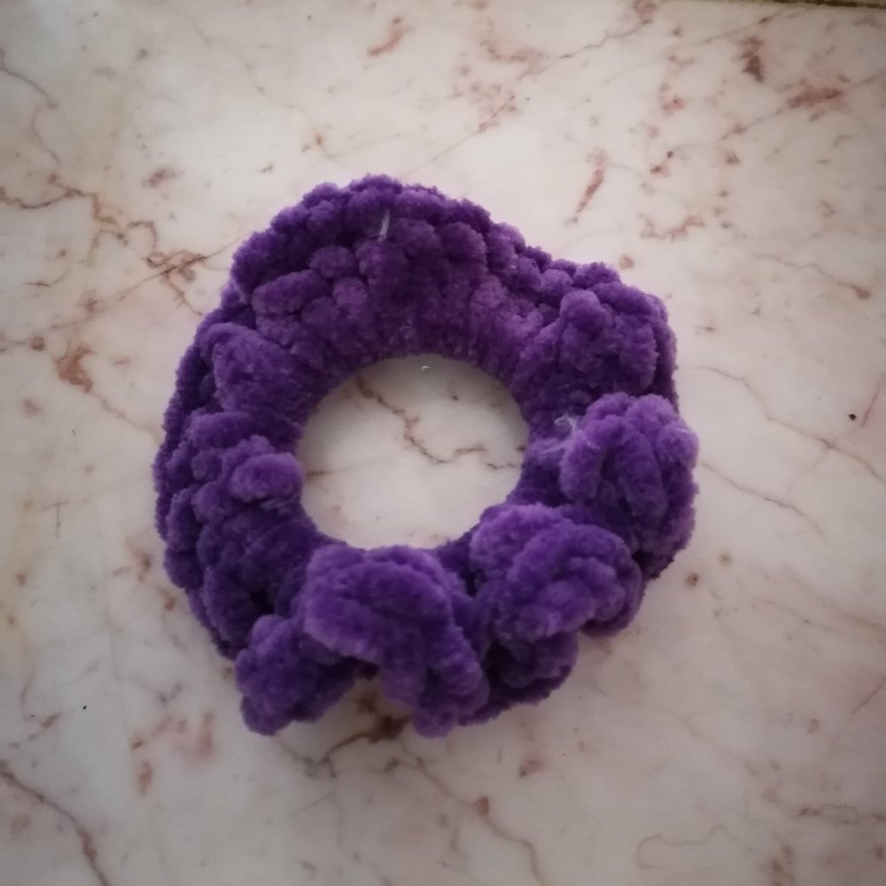 Scrunchie - Velvet - Purple